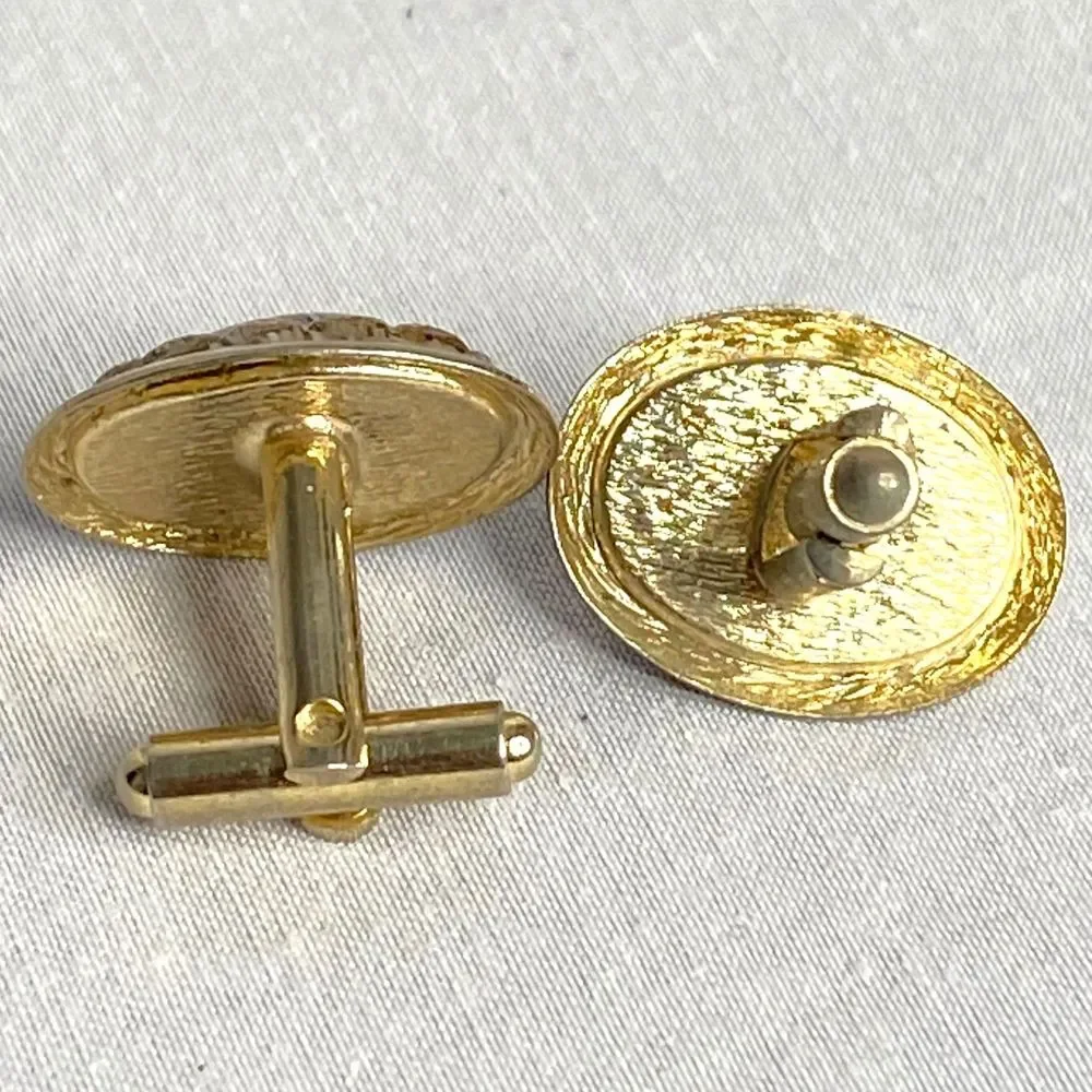 💎Unsigned Swank Oval Marble Lucite Stone Cufflinks On Gold Tone Base